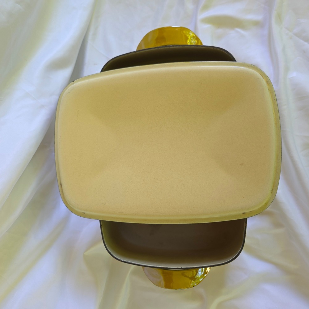 Vintage Mustard Yellow Enameled Cast Iron Rectangular Dutch Oven Roaster Lid - Picture 5 of 15